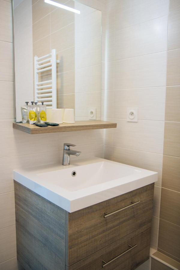 الشقق الفندقية Twenty Business Flats Nimes Trigone المظهر الخارجي الصورة